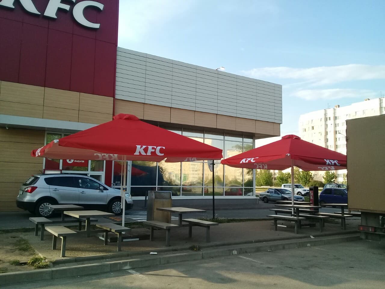 KFC, Нижний Новгород и Санкт-Петербург (2019 год) - фото от Punto Group